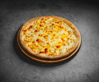 პიცა ოთხი ყველის