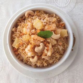 69.Arroz frito thai