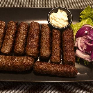 Ćevapi With Kajmak Sauce