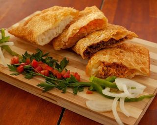 Pastel Frito Lasanha a Bolonhesa