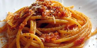 Spaghettoni all'amatriciana