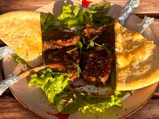 Каре Новозеландського Ягняти з соусом Шрірача / Carré di agnello neozelandese con salsa Sriracha (600g)