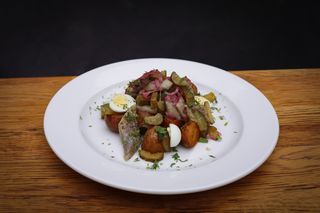 Śledź Bałtycki z ziemniakami i szczypiorkiem  250g