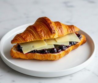 Croissant Bloom