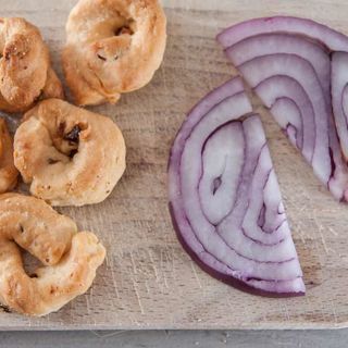 TARALLI CEBOLLA