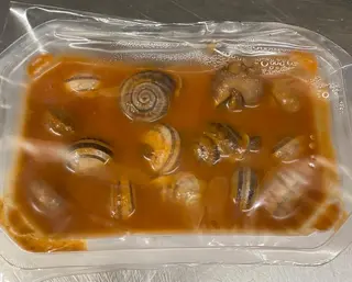 Caracoles En Salsa