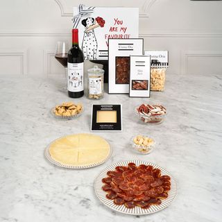 Caja Picoteo Romántico Especial San Valentín