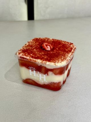 Тірамісу полуничний