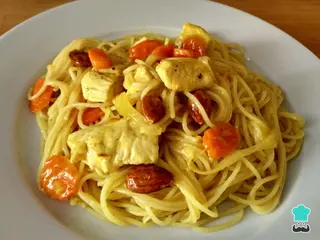 Spaghetti Con Ave Al Curry