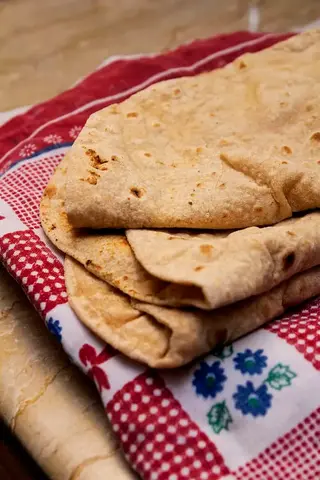 Pão Indiano com Manteiga 