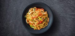 Udon-nudle-sa-pilećim-mesom