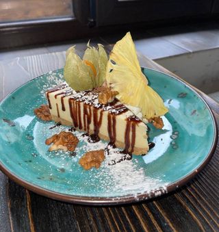 Чізкейк класичний із карамеллю