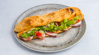 Sendvič sa pančetom i jajetom