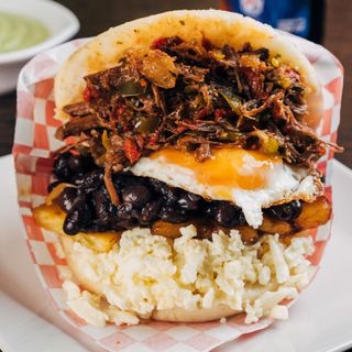 Arepa De Pabellón Venezolano
