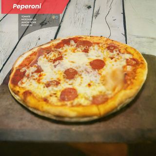 Pizza De Pepperoni Mediana (36 Cm.)