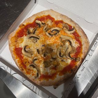 Pizza funghi