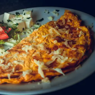 Omlet sa sirom i šunkom