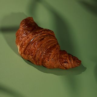 კრუასანი შოკოლადით