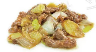 196. Manzo con zenzero e cipolla