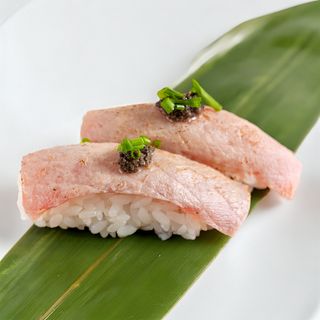 16. Tuna flambè - 2 pezzi