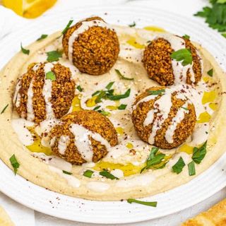 Хумус з фалафелем 