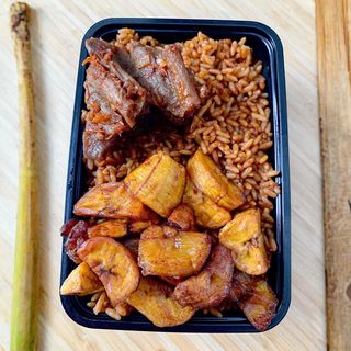 Jollof, Plantain And Beef