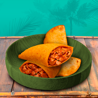 Empanada con Salchichas