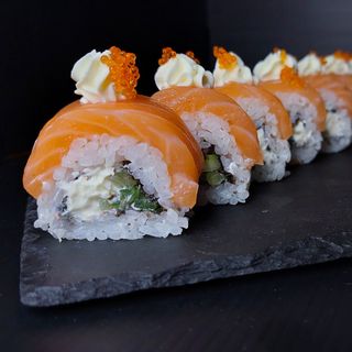 Moscow Love rolnice - puno lososa i krem sira