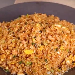 9. Arroz frito con pollo