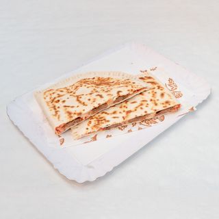 Crescione salsiccia, pomodoro e mozzarella