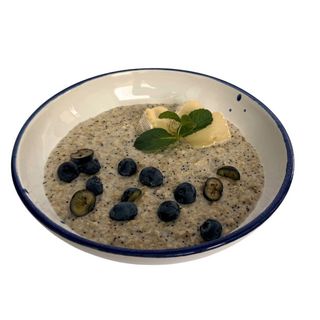 Вівсянка солодка з сиром Брі та ягодами (320г)