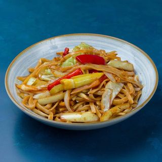Fried noodles with vegetable