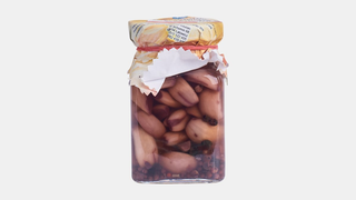 Czosnek marynowany w czerwonym winie 200 g