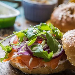 Salmón Bagel