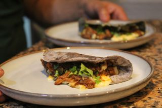 3 unidades de Quesadillas de Birria