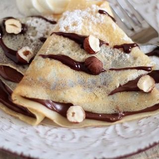 კრეპი ნუთელათი და თხილით