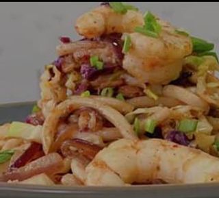 232 Spaghetti piastra con frutti di mare