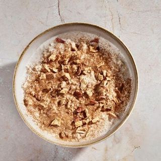 Owsianka szarlotkowa