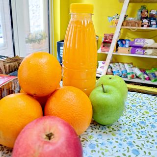 Фреш ябълка и портокал (300мл)