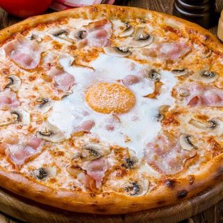 Pizza carbonara