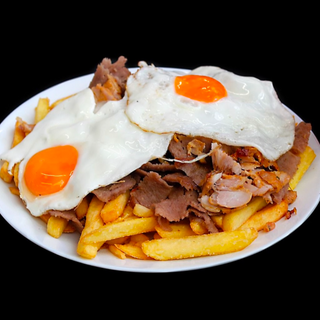 Plato huevos rotos