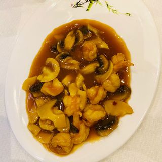 825 Gamberi con bambù e funghi