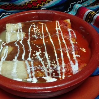 Enchiladas de carne de res
