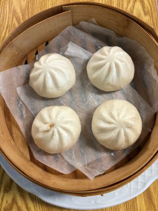 Bollo relleno de carne y verdura 4 Ud