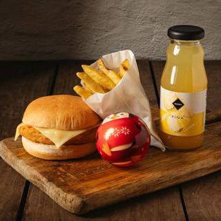 Menú Infantil Pollo