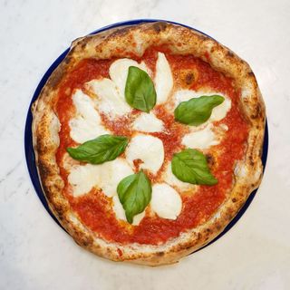 Margherita con bufala