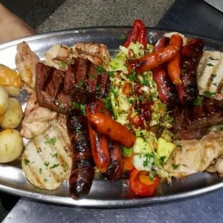Parrillada De Carne Mixta Para 2 Personas