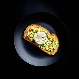 Tosta de Huevo Aguacamolada