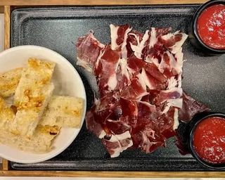 Jamón Ibérico Con Pantumaca