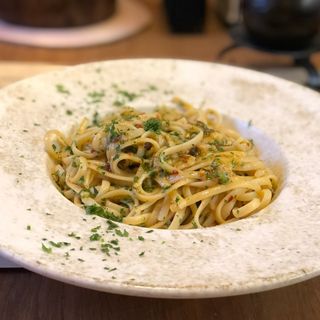 LINGUINE GARLIC AGLIO E OLIO